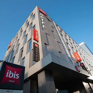 Ibis Baky
